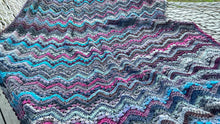 Load image into Gallery viewer, 6-Day Beach House Blanket Crochet Pattern by Betty McKnit
