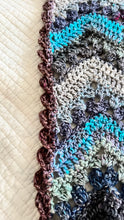 Load image into Gallery viewer, 6-Day Beach House Blanket Crochet Pattern by Betty McKnit
