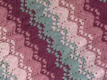 Load image into Gallery viewer, 6-Day Sweetheart and Sweetheart Star Blanket Pattern Bundle
