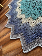 Load image into Gallery viewer, 6-Day Superstar Shawl Crochet Pattern by Betty McKnit
