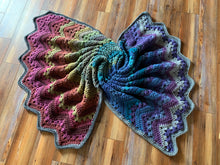 Load image into Gallery viewer, 6-Day Chunky Throw Crochet Pattern by Betty McKnit
